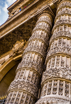 巴黎歌剧院石柱
