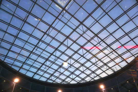 德国法兰克福机场航站楼穹顶采光