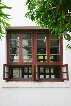 民国建筑筑窗户