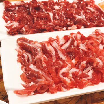 新鲜现切的牛肉