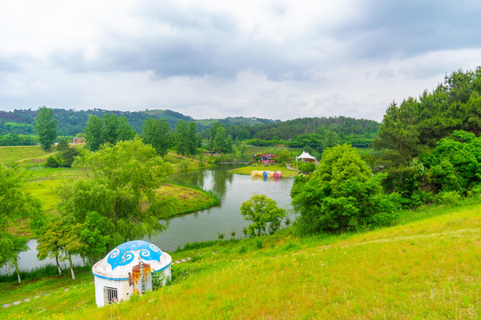 湖北武汉木兰草原风景区初夏风光