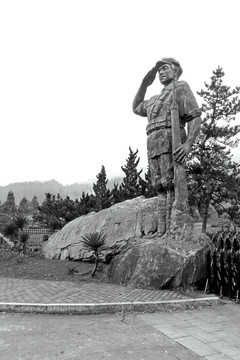 红军战士塑像