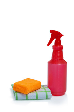 洗涤剂喷雾瓶擦垫和餐巾布