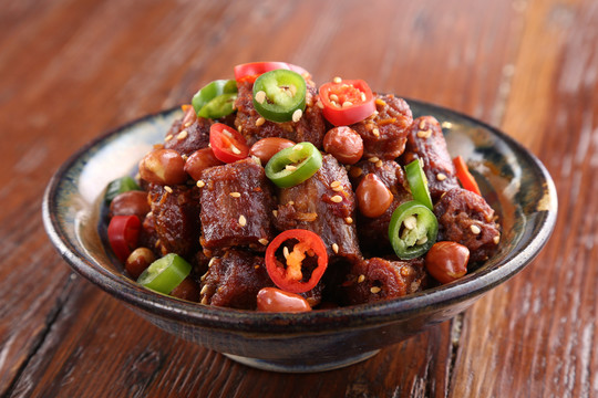 麻辣鸭脖