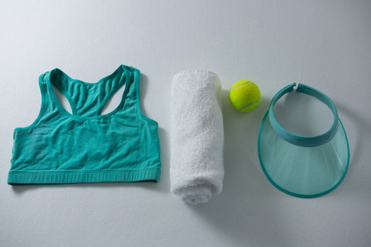 网球器材和餐巾