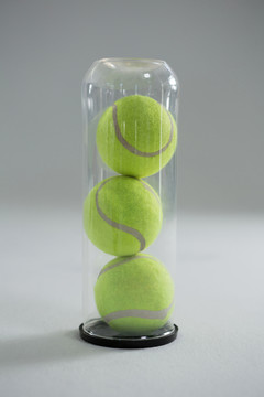塑料瓶网球特写镜头