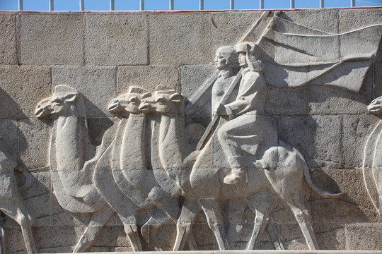 骆驼队雕塑
