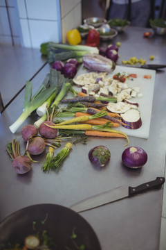 切蔬菜的特写镜头