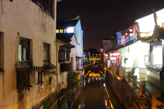 七里山塘夜景