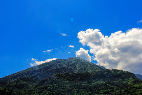 荥经马耳山景色