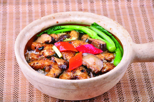 豉汁白鳝煲仔饭