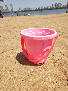 沙滩桶