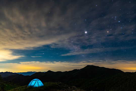 灵山星空