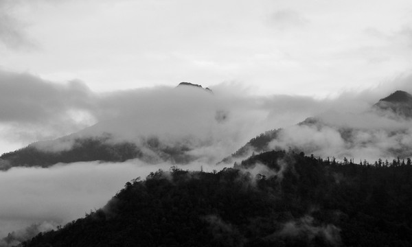 水墨青山