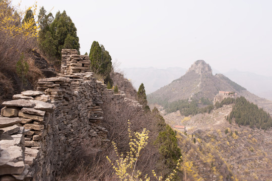 涌泉齐长城风景区