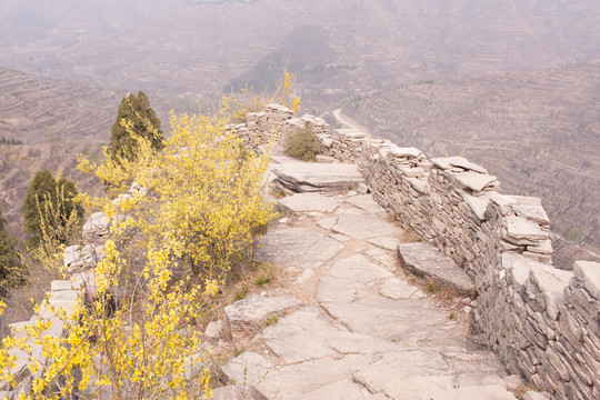 涌泉齐长城风景区