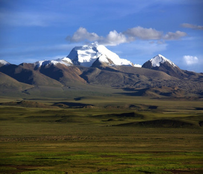 西藏风景雪山珠峰