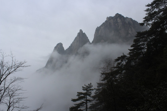 黄山拍摄山高路远其路漫漫