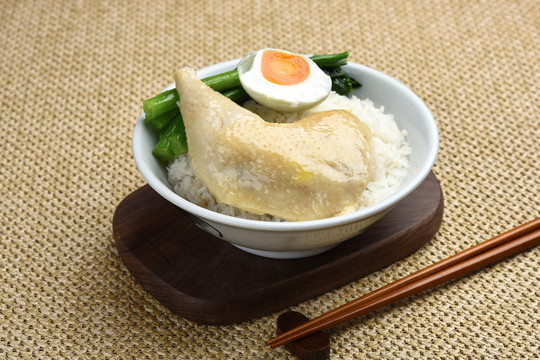 白切鸡腿饭