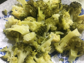 煮熟的西兰花