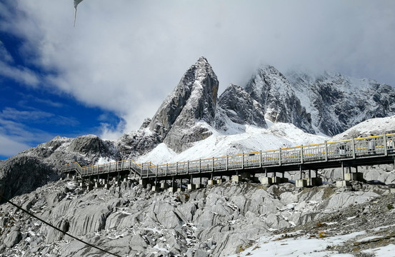 玉龙雪山