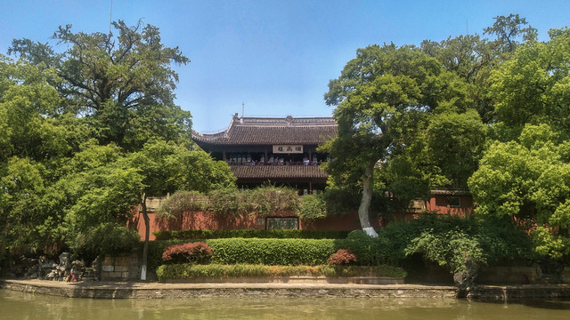 南湖烟雨楼