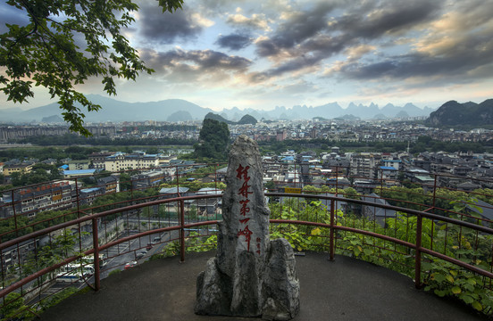 桂林第一峰独秀峰