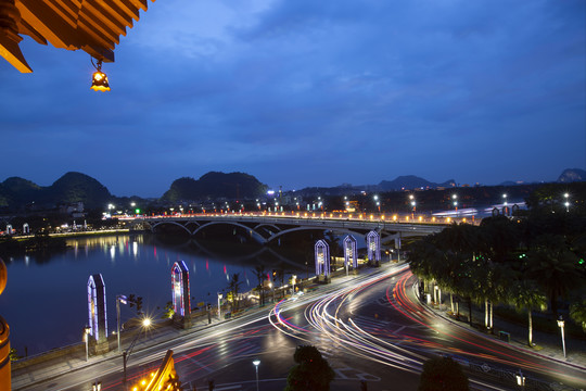 桂林解放桥夜色