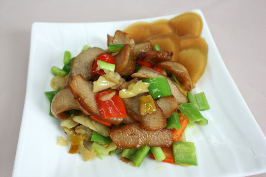 锦泉脆瓜炒爽肉