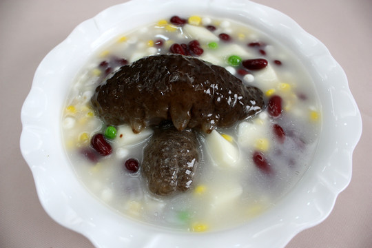 五谷杂粮煮辽参