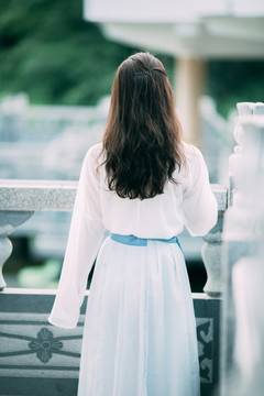 汉服背影