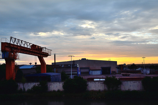 清晨造船厂