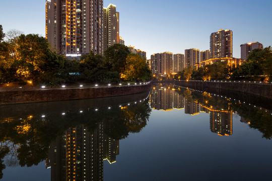 璧南河