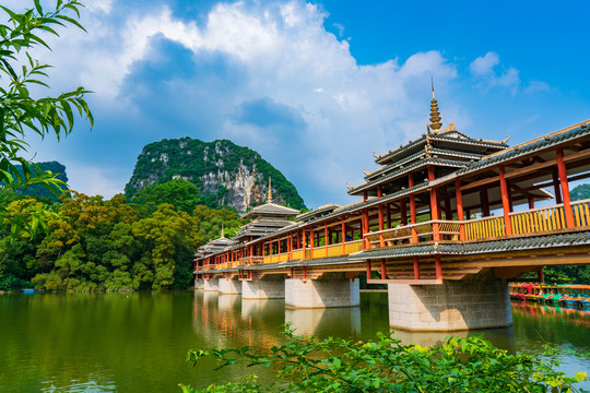 柳州龙潭公园风雨桥