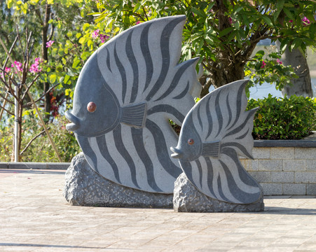 热带鱼雕刻