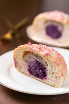 芋泥紫薯面包