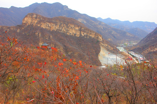 山间秋色