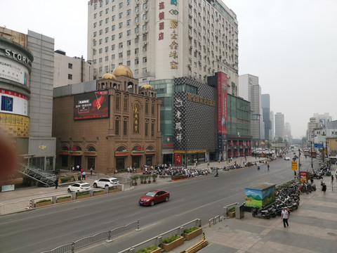 郑州市街景