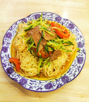 牛肉凉面