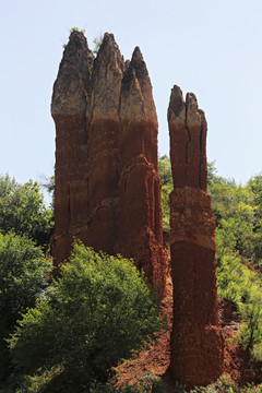 甘泉县高哨乡向阳沟村佛指山