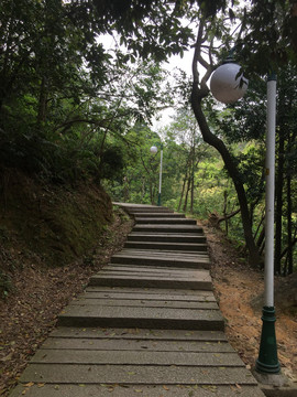 圭峰山登山石梯
