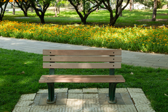 公园休息椅