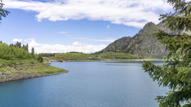 天山天池风景