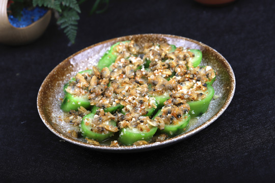 花甲肉蒸丝瓜
