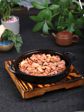 铁盘啫五花肉