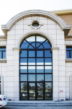 长方形与半形组合玻璃门窗