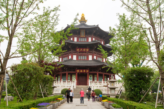 江苏苏州寒山寺梵音阁