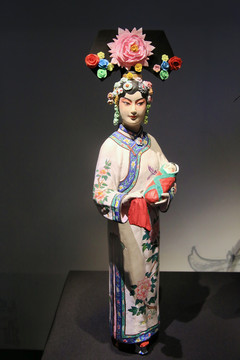 四郎探母夫人泥塑像