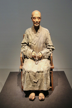 弘一法师雕像