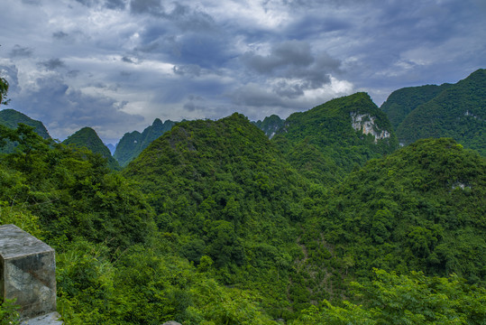 青山